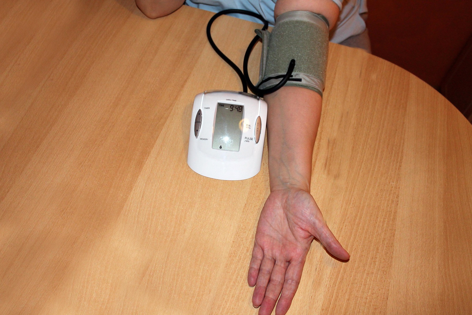 kalhh-high-blood-pressure-247139_1920.jpg